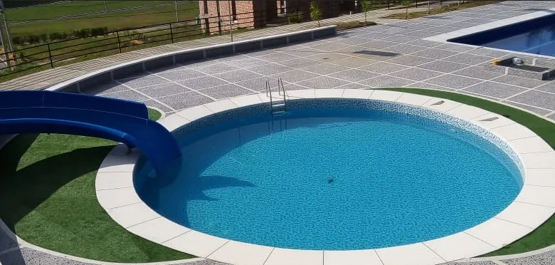 Screenshot 2023-01-10 at 09-56-44 c835e2_2055cd1bb3c94012bfd12a9f9475765c~mv2.jpeg (WEBP Imagen 780 × 372 píxeles)